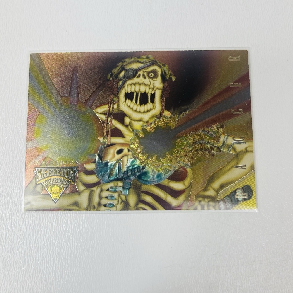1995 Fleer Ultra Skeleton Warriors Dagger 7 Power Blast Card